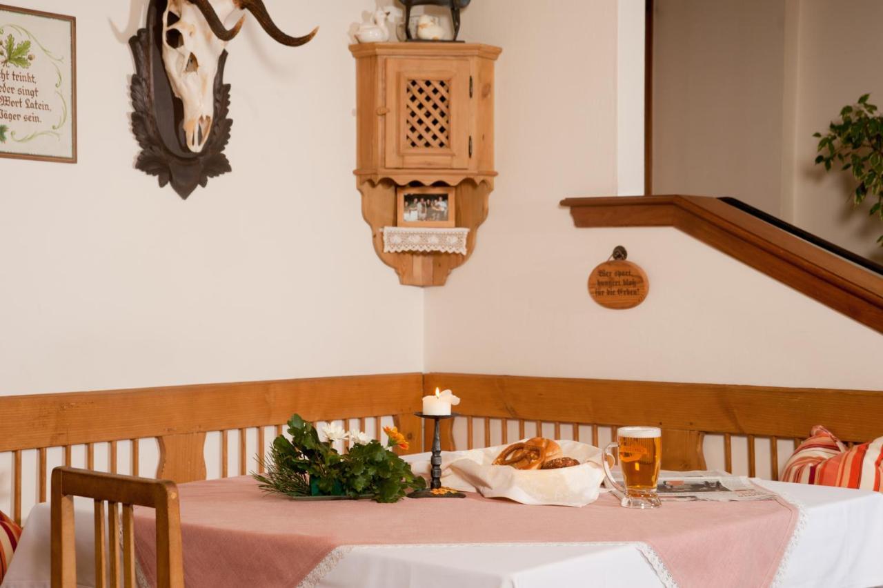 Hubertushof Fromwald Hotel Und Gasthof Bad Fischau Bagian luar foto